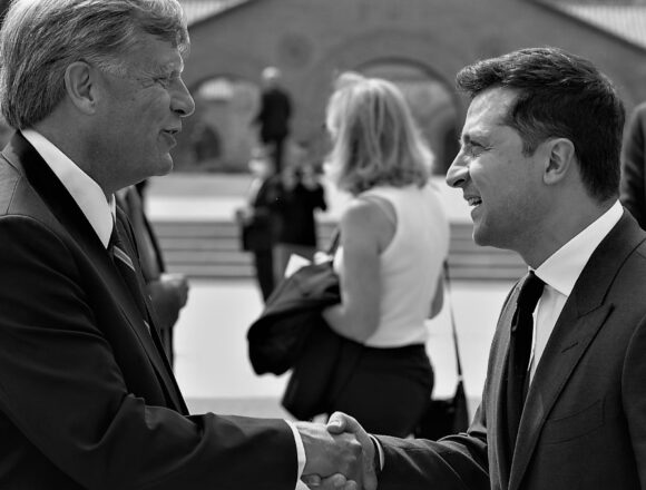 McFaul_NATO_georgiou Πρώην πρέσβης των ΗΠΑ στη Μόσχα: «Είπαμε ψέματα στους Ουκρανούς ότι τους θέλαμε στο ΝΑΤΟ»